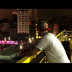 Meet your Posher, Roberto